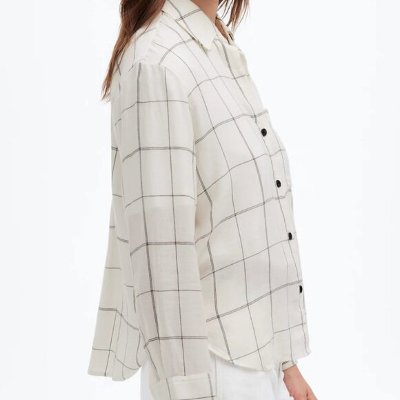 Madewell Easy Y-Neck Button-Up Shirt Size Medium - Picture 3 of 11